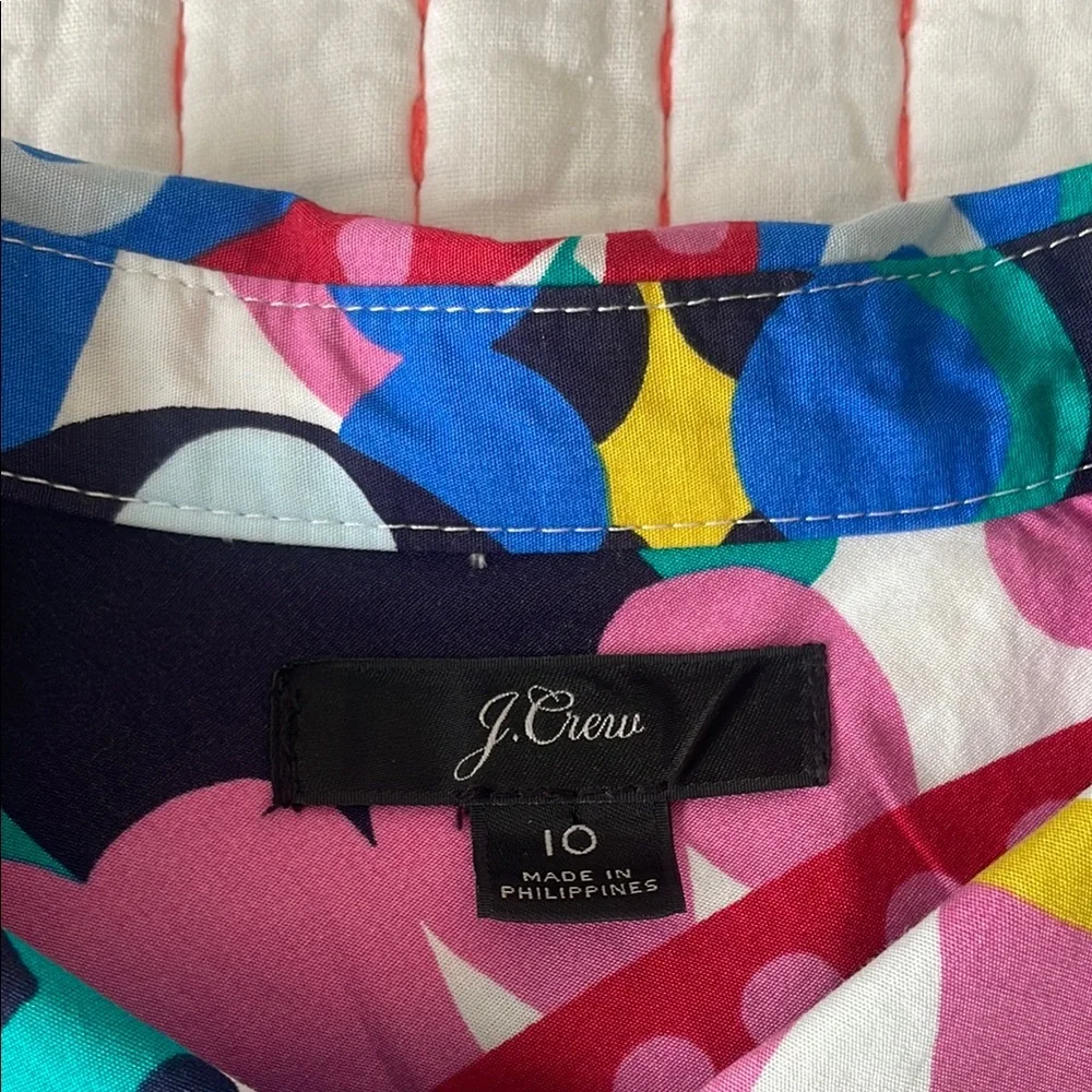 Colorful Patterned Button-Up Shirt - Picture 4 of 8
